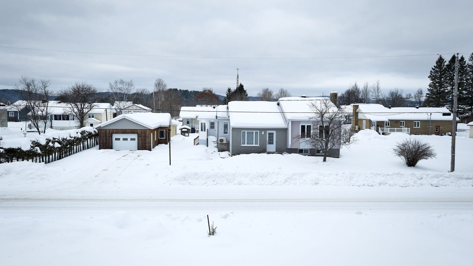 Dany Diamond , 51 Rue Jonathan_33